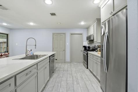 6023 Pineshade Lane Houston TX 77008