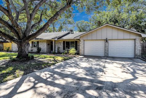 1305 Wallace Street El Campo TX 77437