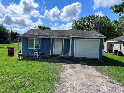 2234 Zapata Street Freeport TX 77541