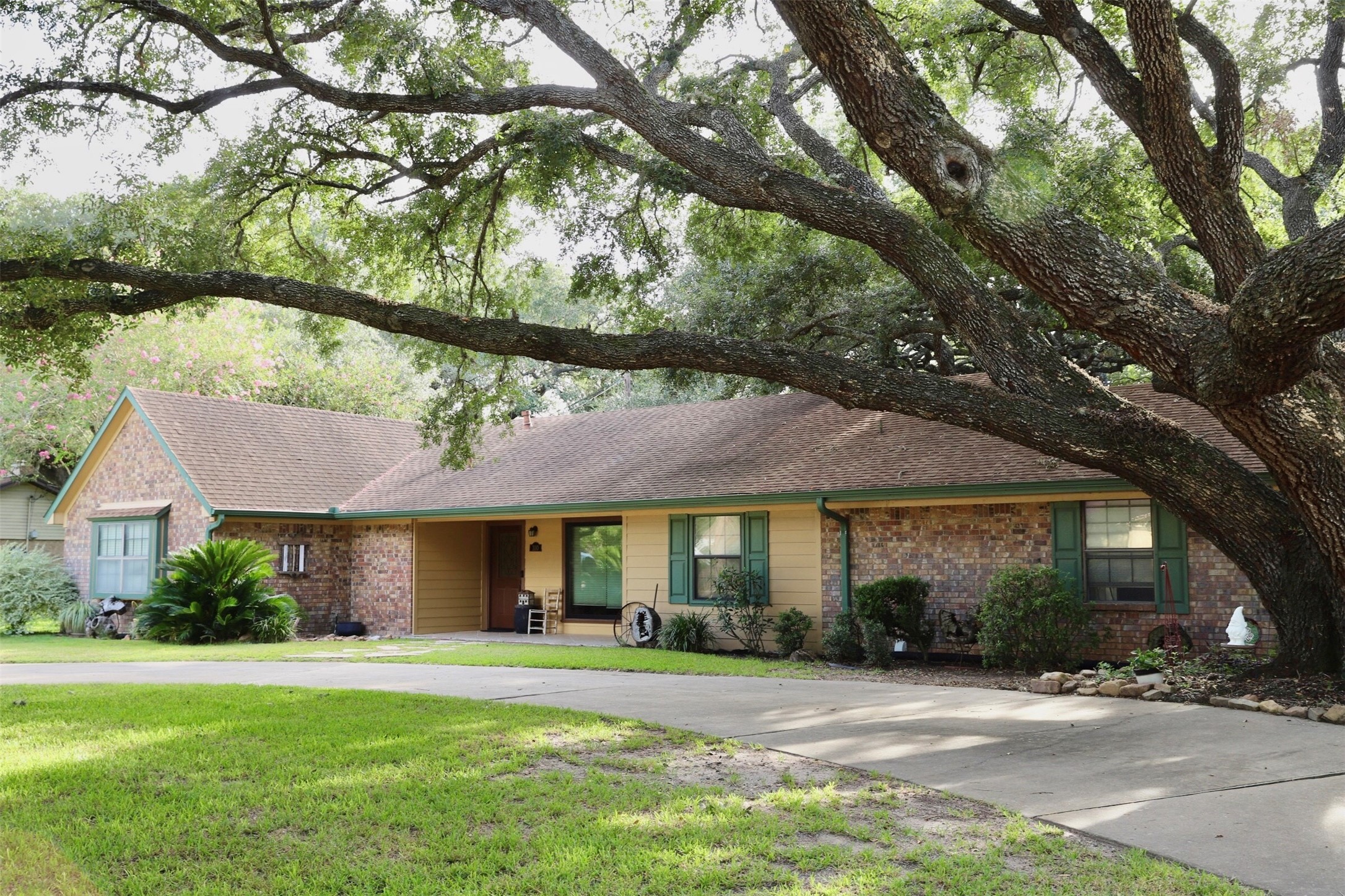 100 Krupka Street Columbus TX 78934