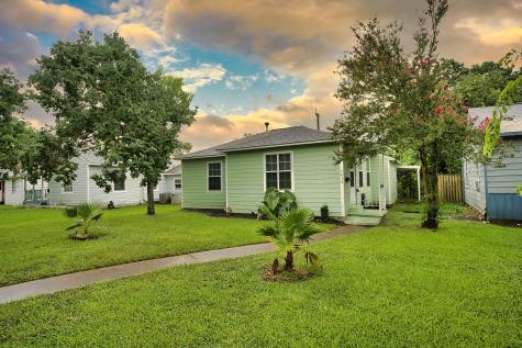 1619 W 8th Street Freeport TX 77541