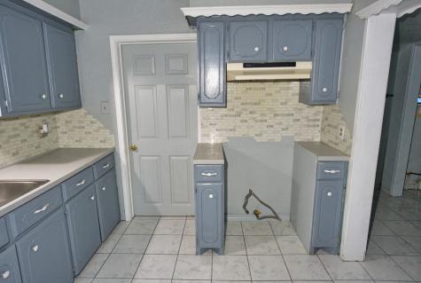 1619 W 8th Street Freeport TX 77541