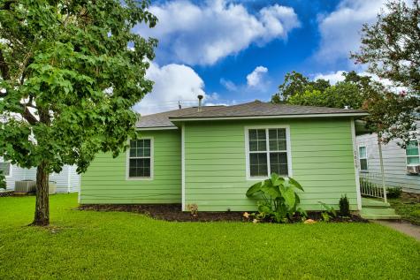 1619 W 8th Street Freeport TX 77541