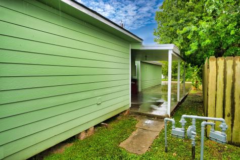 1619 W 8th Street Freeport TX 77541