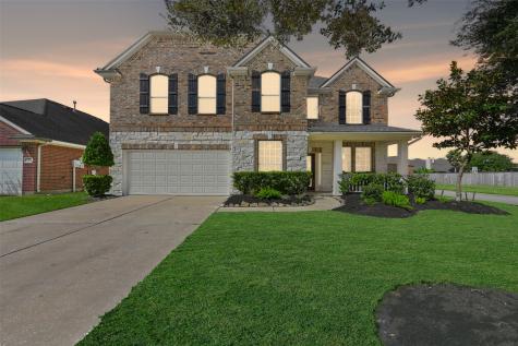 502 White Oak Pointe League City TX 77573
