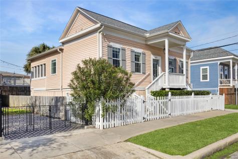 613 9th Street Galveston TX 77550