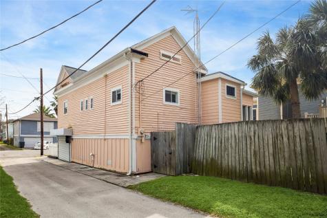 613 9th Street Galveston TX 77550
