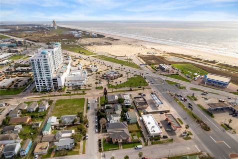 613 9th Street Galveston TX 77550