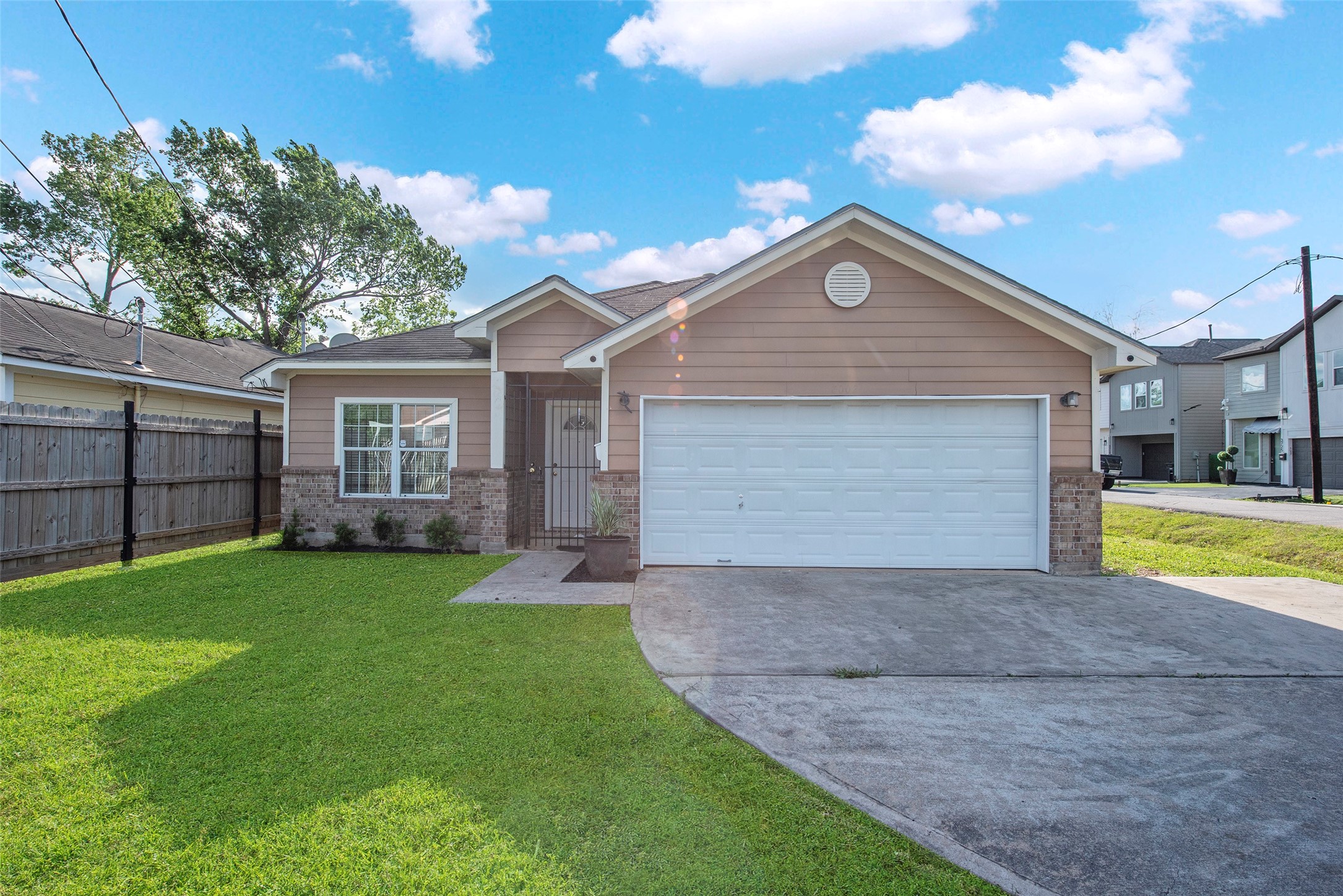 8002 Colonial Lane Houston TX 77051