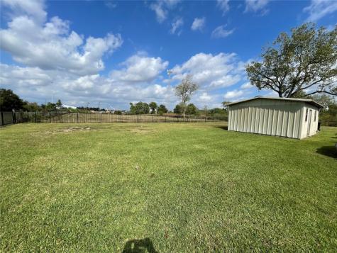4516 11th Street Brookshire TX 77423