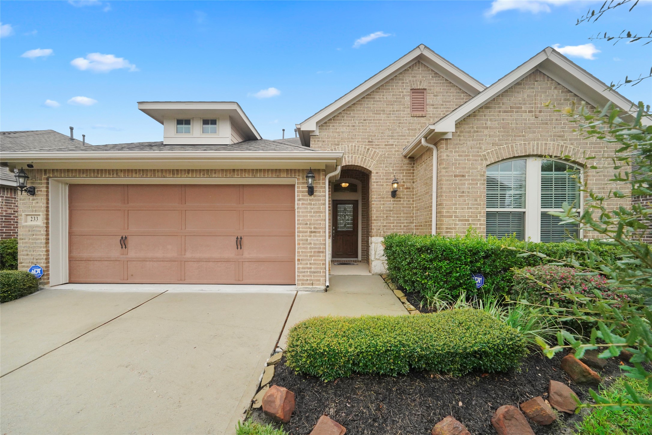 233 Castlegate Lane Houston TX 77065