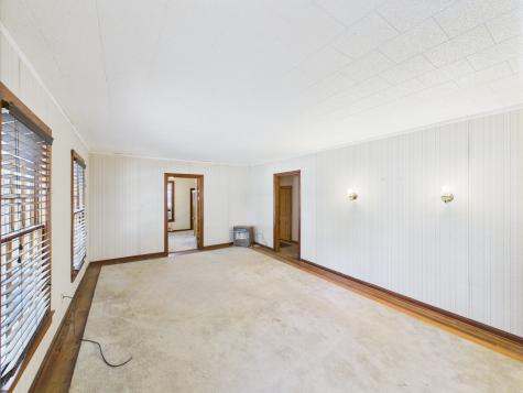 305 W Converse Street Weimar TX 78962