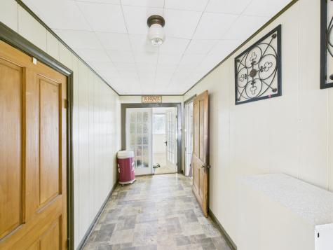 305 W Converse Street Weimar TX 78962
