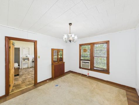 305 W Converse Street Weimar TX 78962