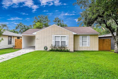 4821 Maggie Street Houston TX 77033