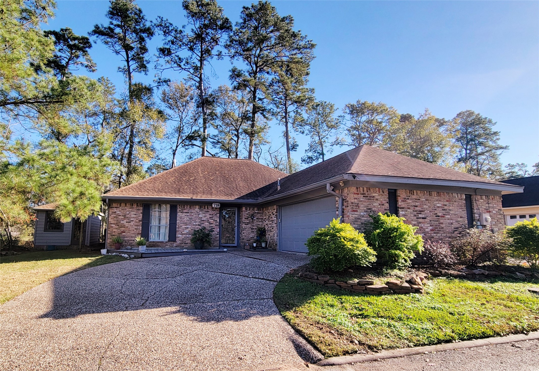 718 Palmer Drive Conroe TX 77302