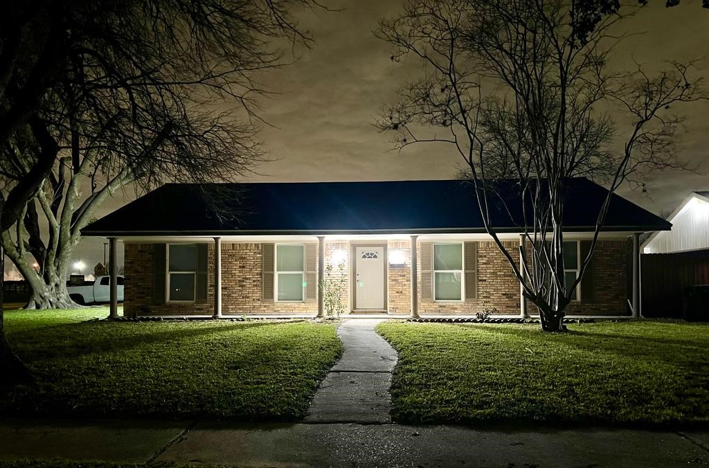 3701 Greenshadow Drive Pasadena TX 77503