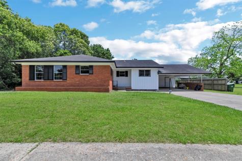 616 Crockett Street Liberty TX 77575