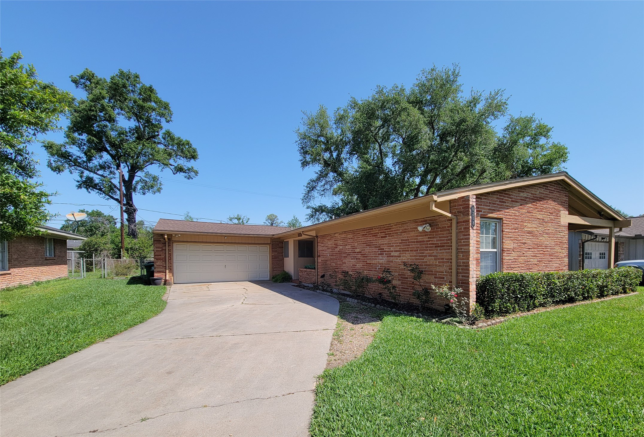 6218 Lindyann Lane Houston TX 77008