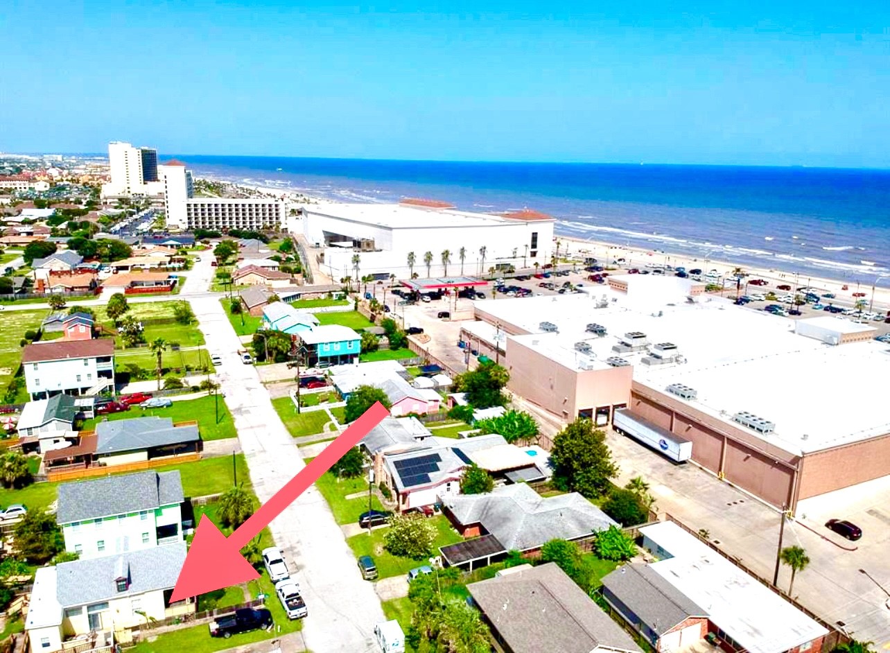 5816 Maco Street Galveston TX 77551