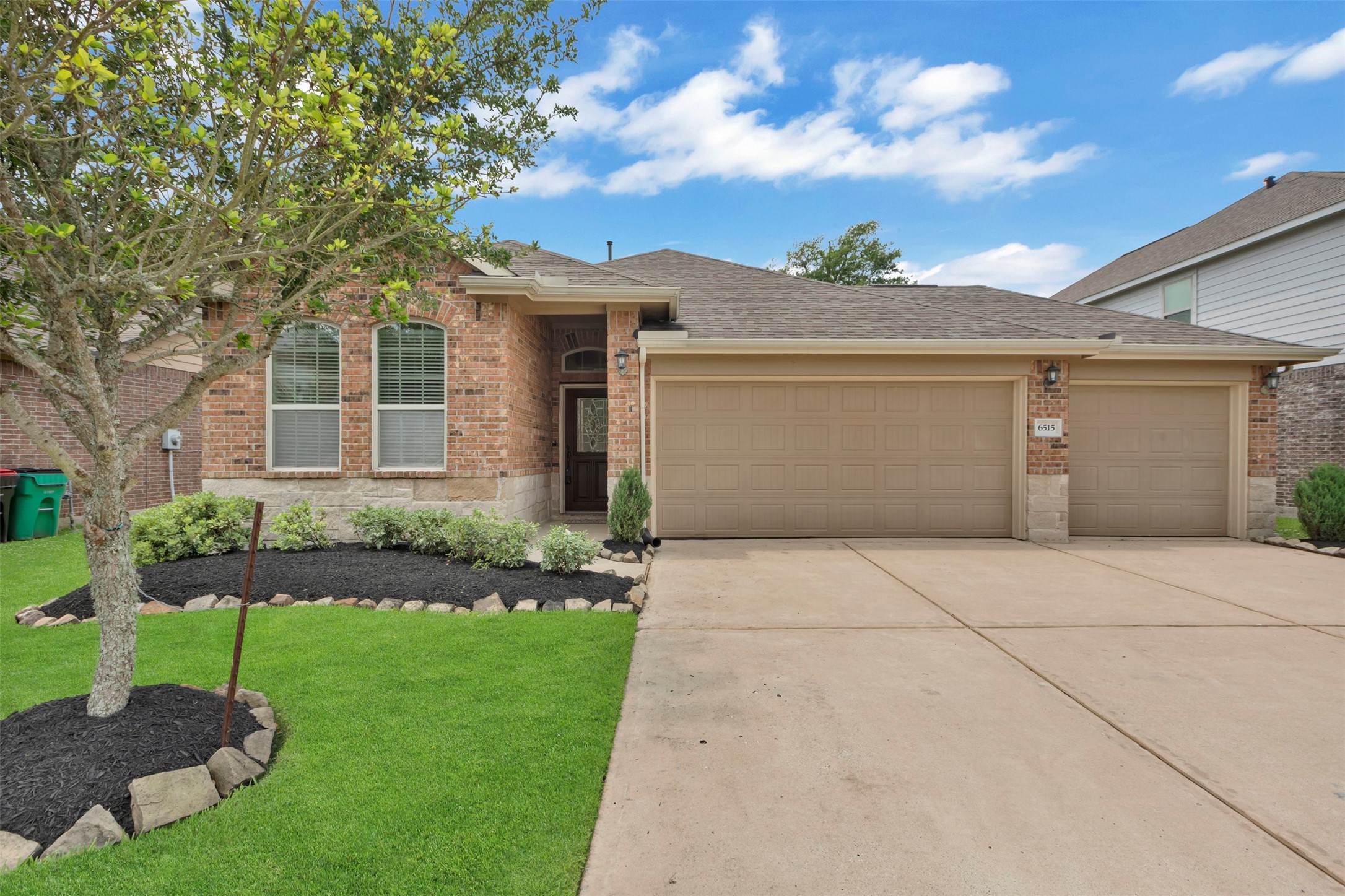 6515 Hunters Creek Lane Baytown TX 77521
