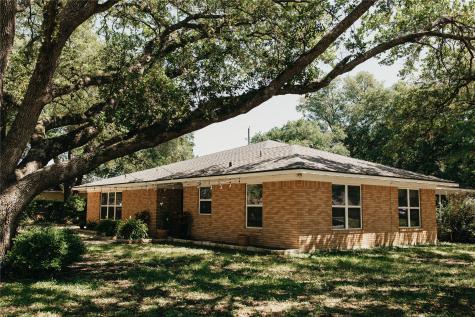 902 Dollins Street Katy TX 77493
