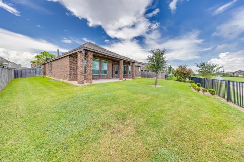 2309 Rosehill Garden Trail Pearland TX 77089