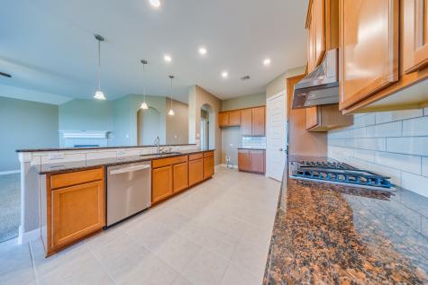 2309 Rosehill Garden Trail Pearland TX 77089