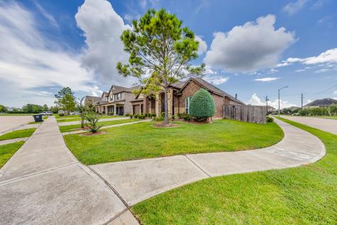 2309 Rosehill Garden Trail Pearland TX 77089