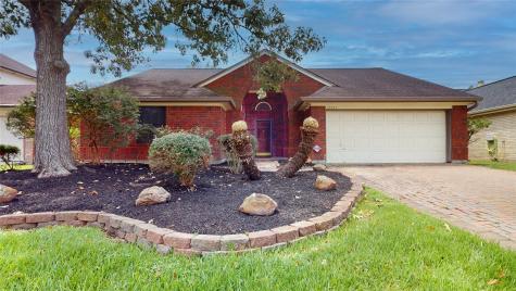 16002 Constitution Lane Friendswood TX 77546