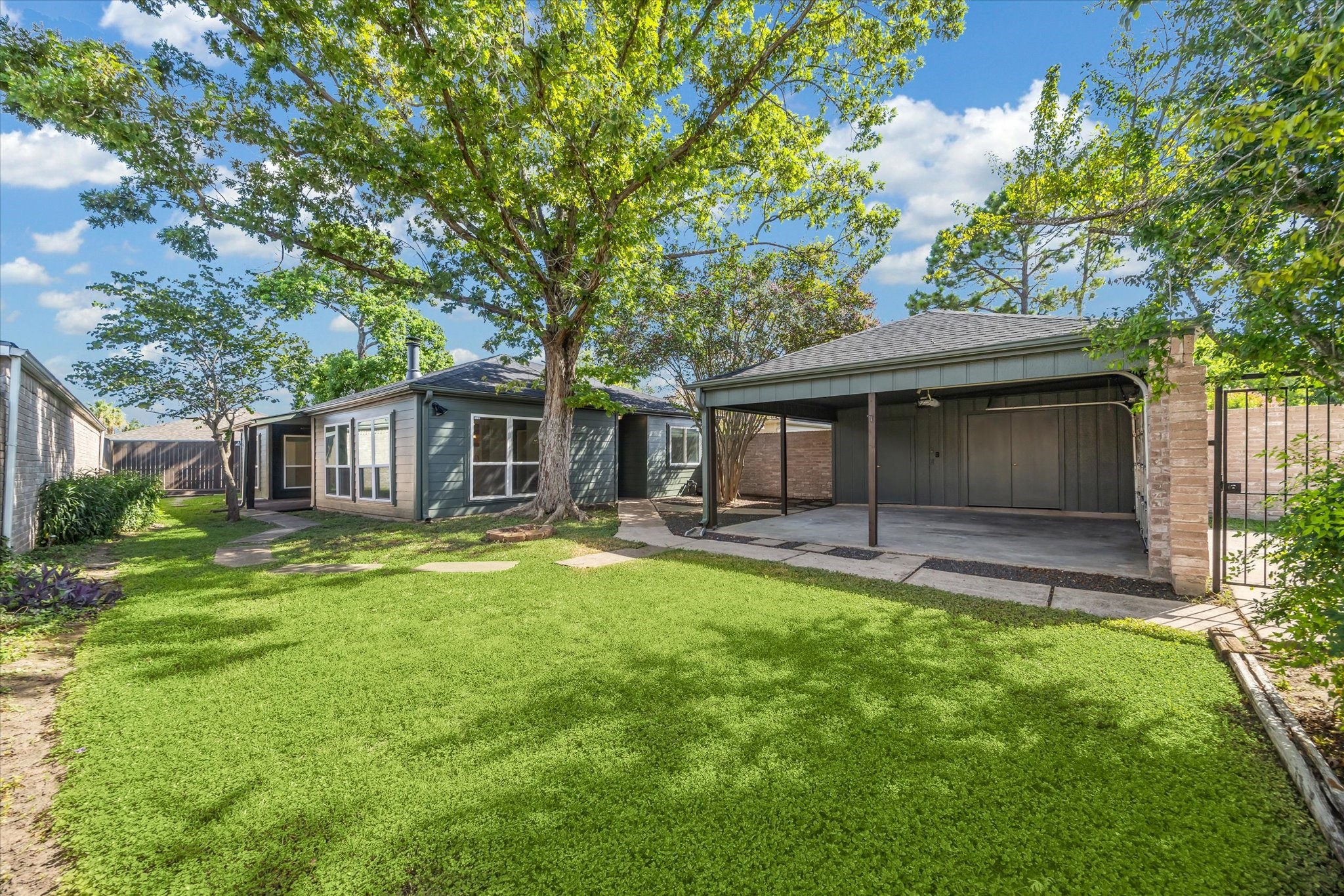 16131 Queensdale Drive Houston TX 77082