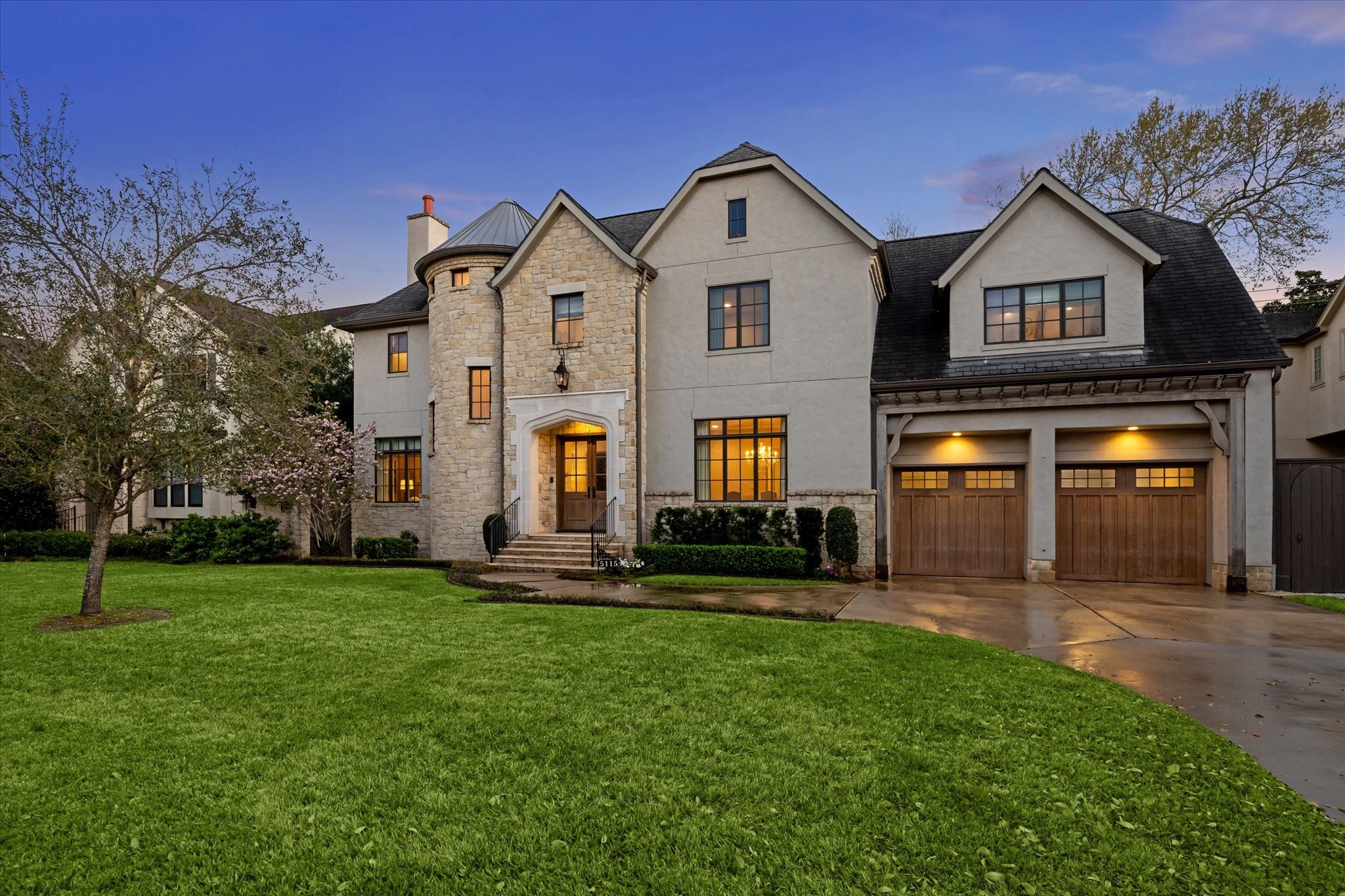 5115 Pocahontas Street Bellaire TX 77401