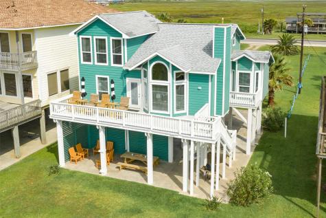 2418 Blue Water Highway Surfside Beach TX 77541