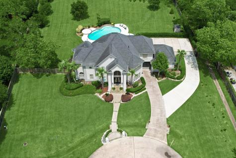 201 Timber Grove Place Friendswood TX 77546