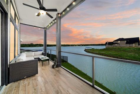 10693 S Lake Mist Lane Willis TX 77318