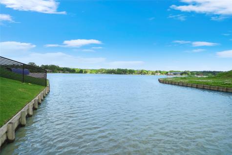 10693 S Lake Mist Lane Willis TX 77318