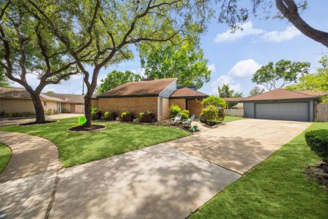 1818 Berryfield Drive Houston TX 77077