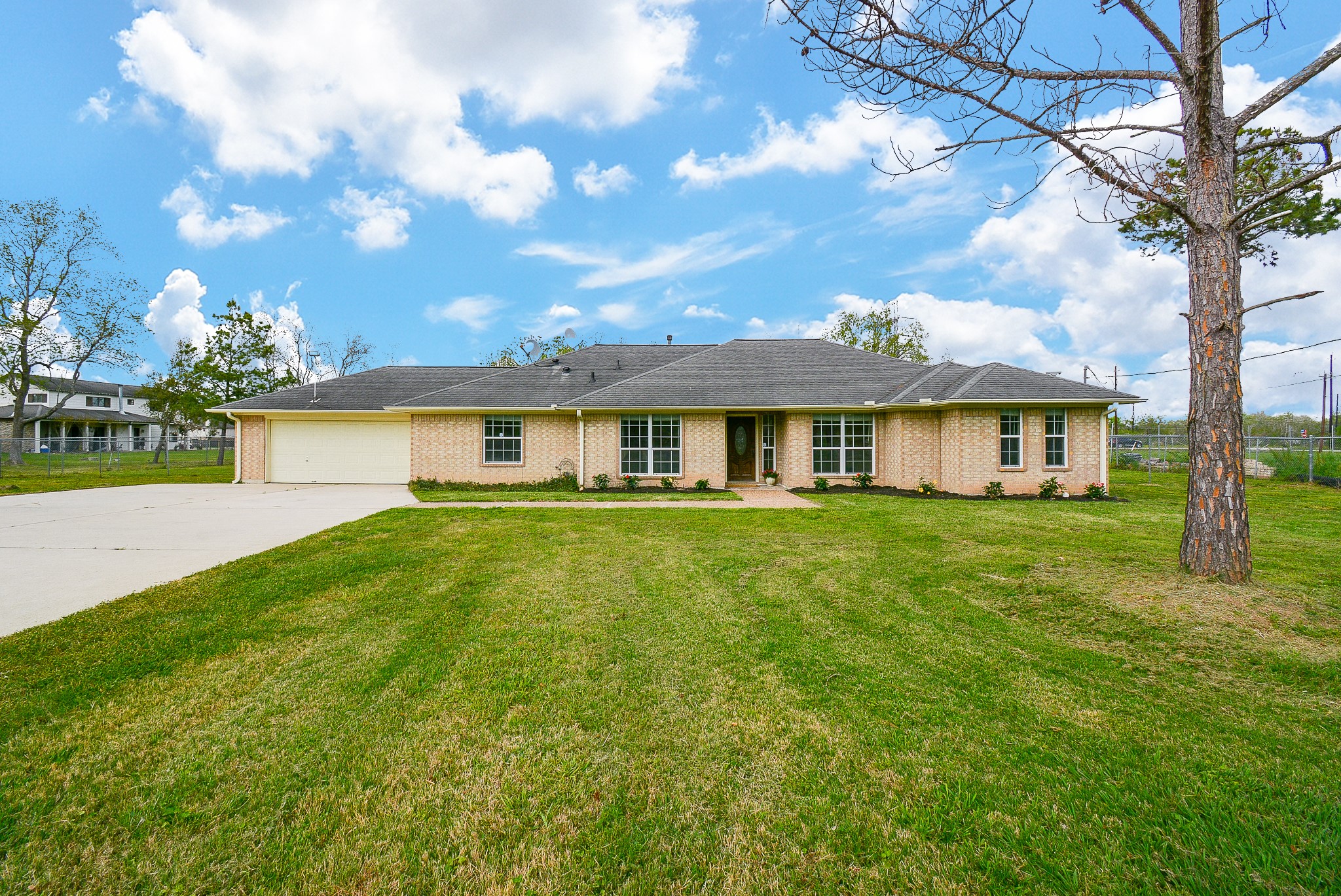 2106 Lucy Lane Missouri City TX 77489