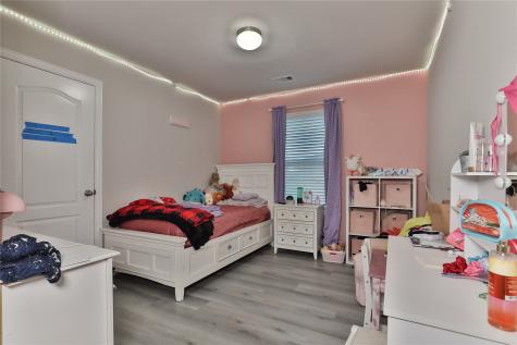 107 Forest Bend Court Clute TX 77531