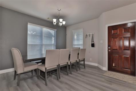 107 Forest Bend Court Clute TX 77531