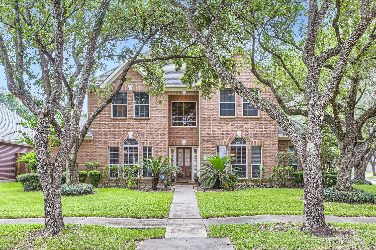 915 Burchton Drive Sugar Land TX 77479