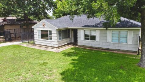 5419 N Crooked Creek Drive Houston TX 77017