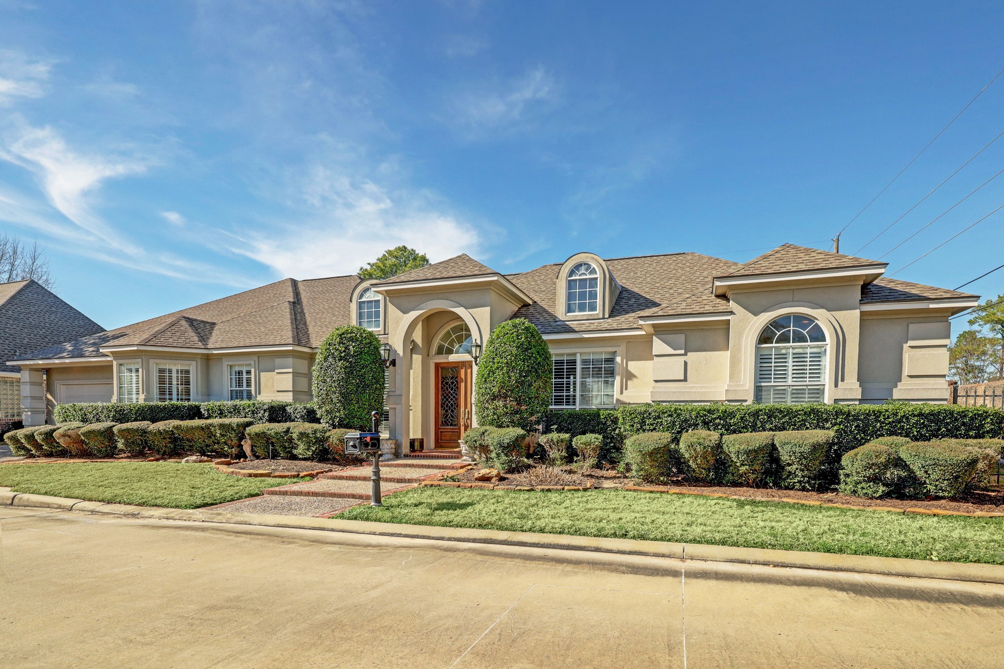 2 Champions Court Trail Houston TX 77069