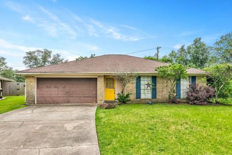 2709 Delta Drive Port Arthur TX 77642