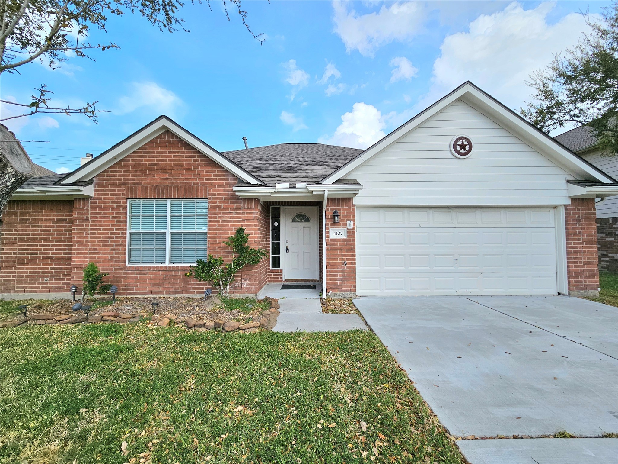 4107 Mustang Road Pearland TX 77584