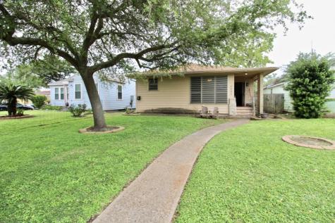 4605 Avenue P Galveston TX 77551