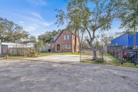 3727 Broadway Street Houston TX 77017