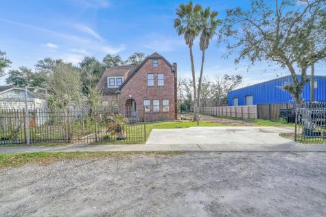 3727 Broadway Street Houston TX 77017