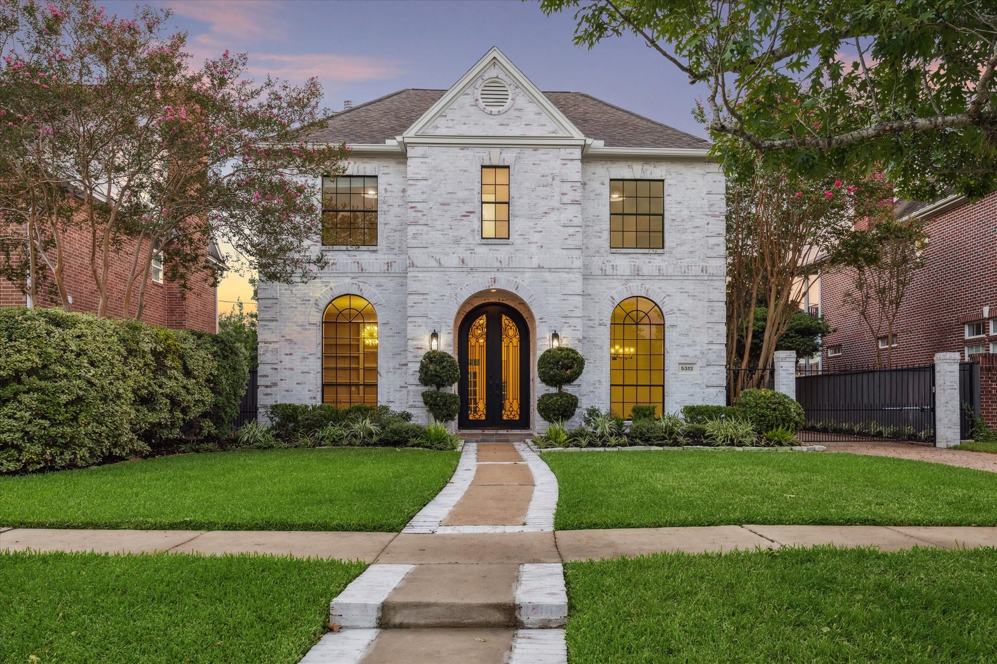 5312 Aspen Street Bellaire TX 77401