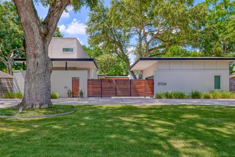 8706 Westview Drive Houston TX 77055